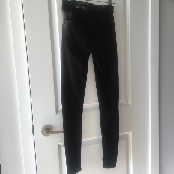 Citizens of Humanity High Rise Rocket All Black - Picture 6 of 7